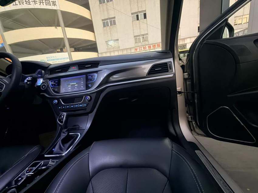 Geely Emgrand 2018