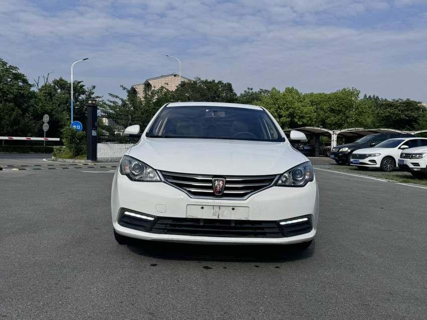 Roewe 360 2015